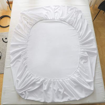 La feuille en microfibre de taille complète avec un nombre de fils de 200TC et des poches profondes pour le matelas