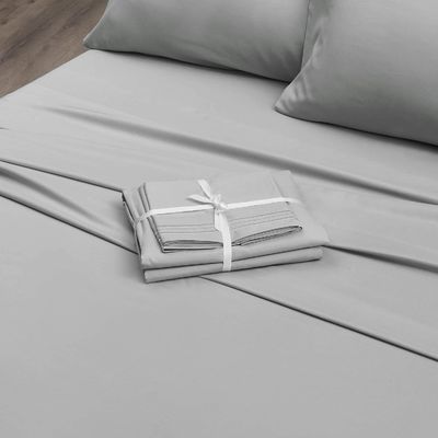 Transformez votre chambre d'enfant en une retraite confortable avec un ensemble de draps brodés en 3 lignes