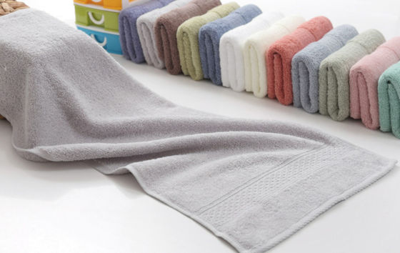 Des serviettes en coton tricotées très absorbantes et douces 3 pièces pour vos besoins de salle de bain