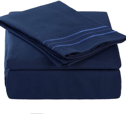 Trouvez un sommeil reposant avec un ensemble de feuilles de microfibre brossées de 3 lignes