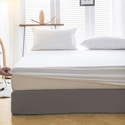 La feuille en microfibre de taille complète avec un nombre de fils de 200TC et des poches profondes pour le matelas